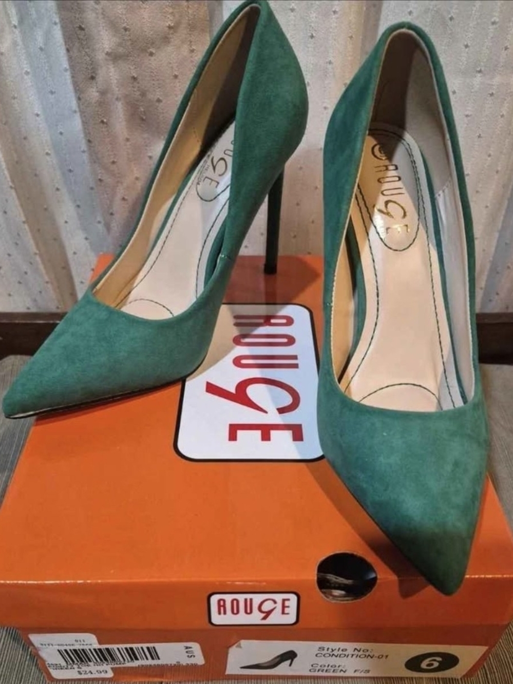 Rouge Helium Green Faux Suede Pointed Toe Stiletto Pumps Heels 6